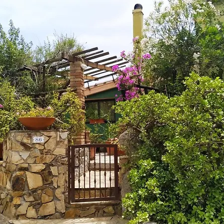 펜션 Milena Villasimius, Wifi Gratuito, Ampio Giardino A 300 M Dal Mare