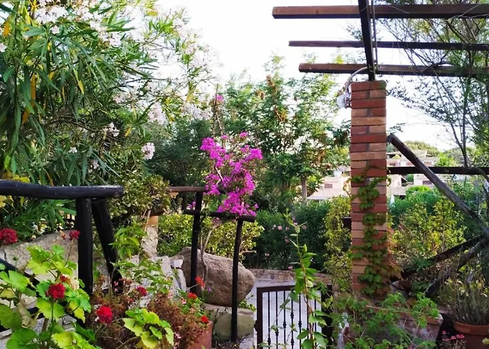 Сasa de vacaciones Milena Villasimius, Wifi Gratuito, Ampio Giardino A 300 M Dal Mare *